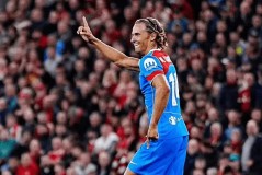 世界足坛最新排名：皇马无缘前五，巴萨稳居第四，曼城跌至第十